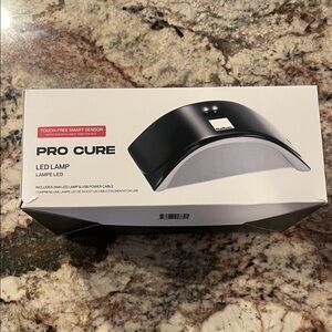 Nailboo Pro Cure LED Lamp in Black and White